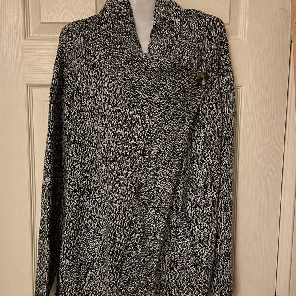 Soft cross over cardigan